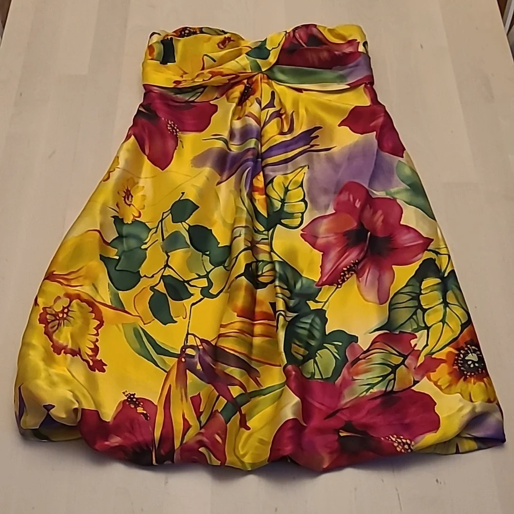 LIKE NEW Y2K Cache 100% Silk Floral Print Balloon Hem Strapless Dress - Picture 1 of 16